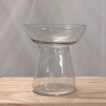 Glass vase with base