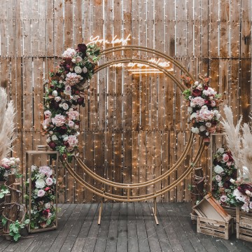 Round Rustic Arch