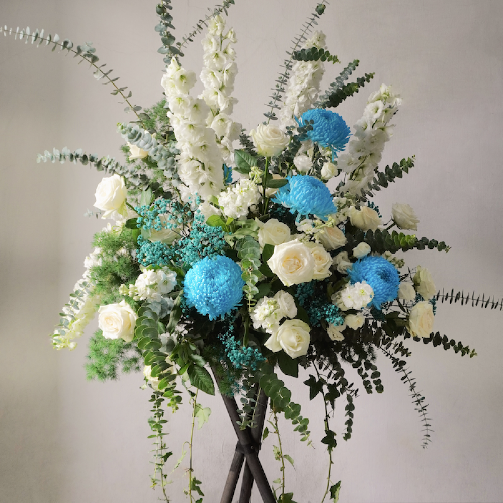 Condolence Flower Stands and Funeral Wreaths