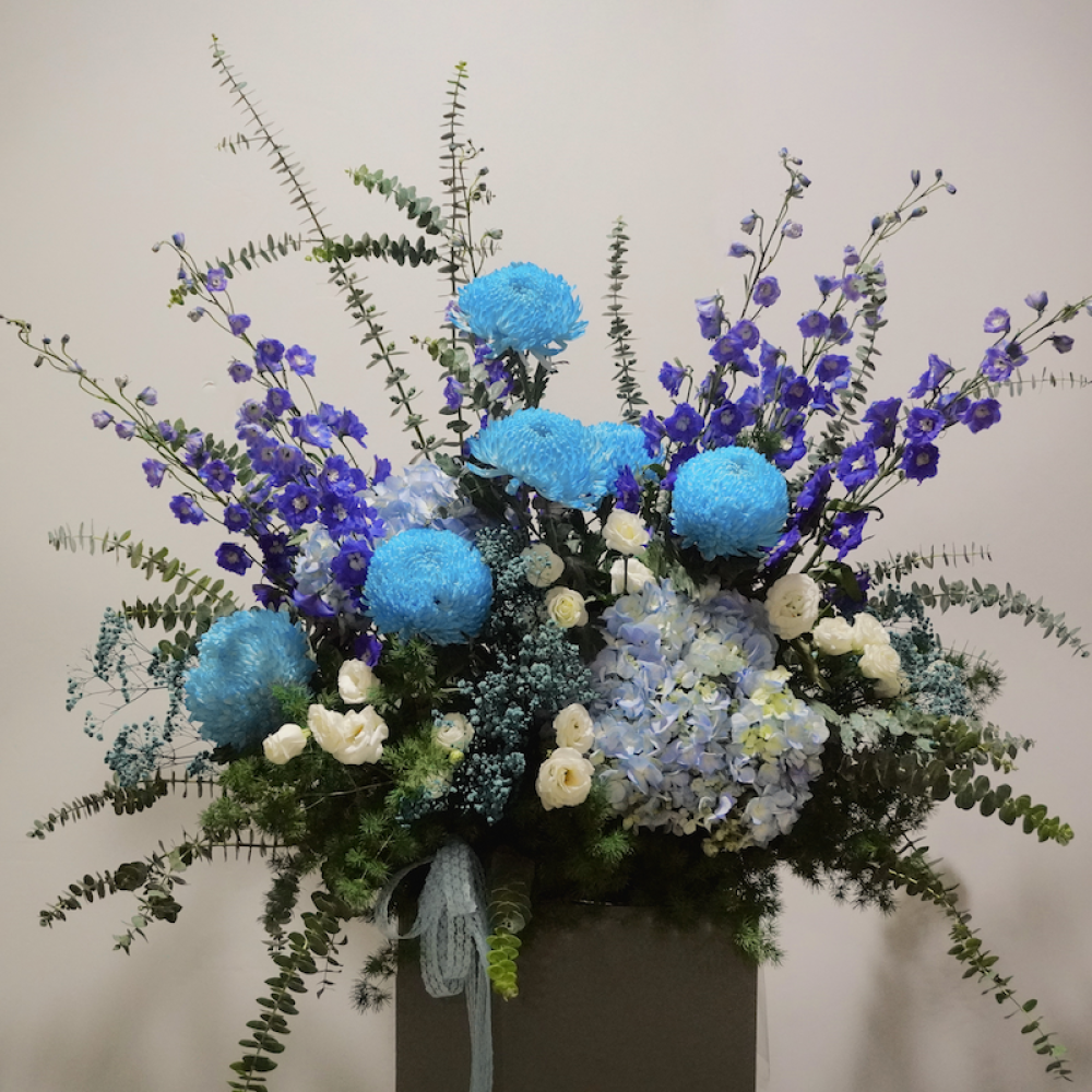 Condolence Flower Stands and Funeral Wreaths