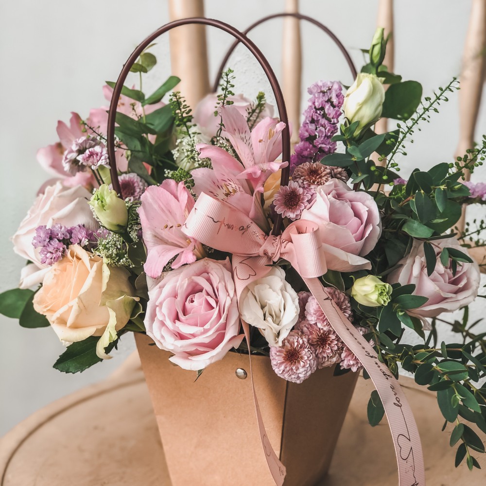 Flower Gift Boxes & Flower Baskets