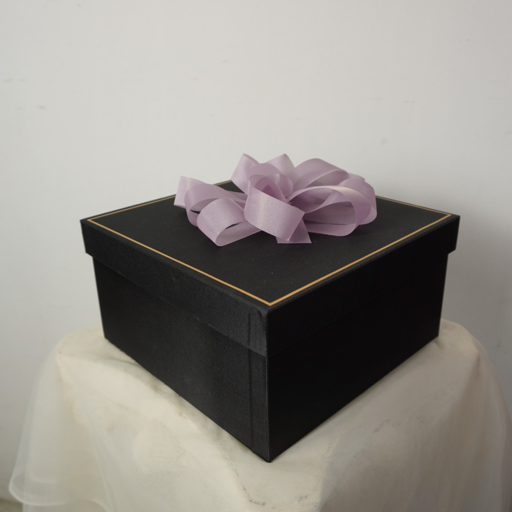 Flower Gift Boxes & Flower Baskets