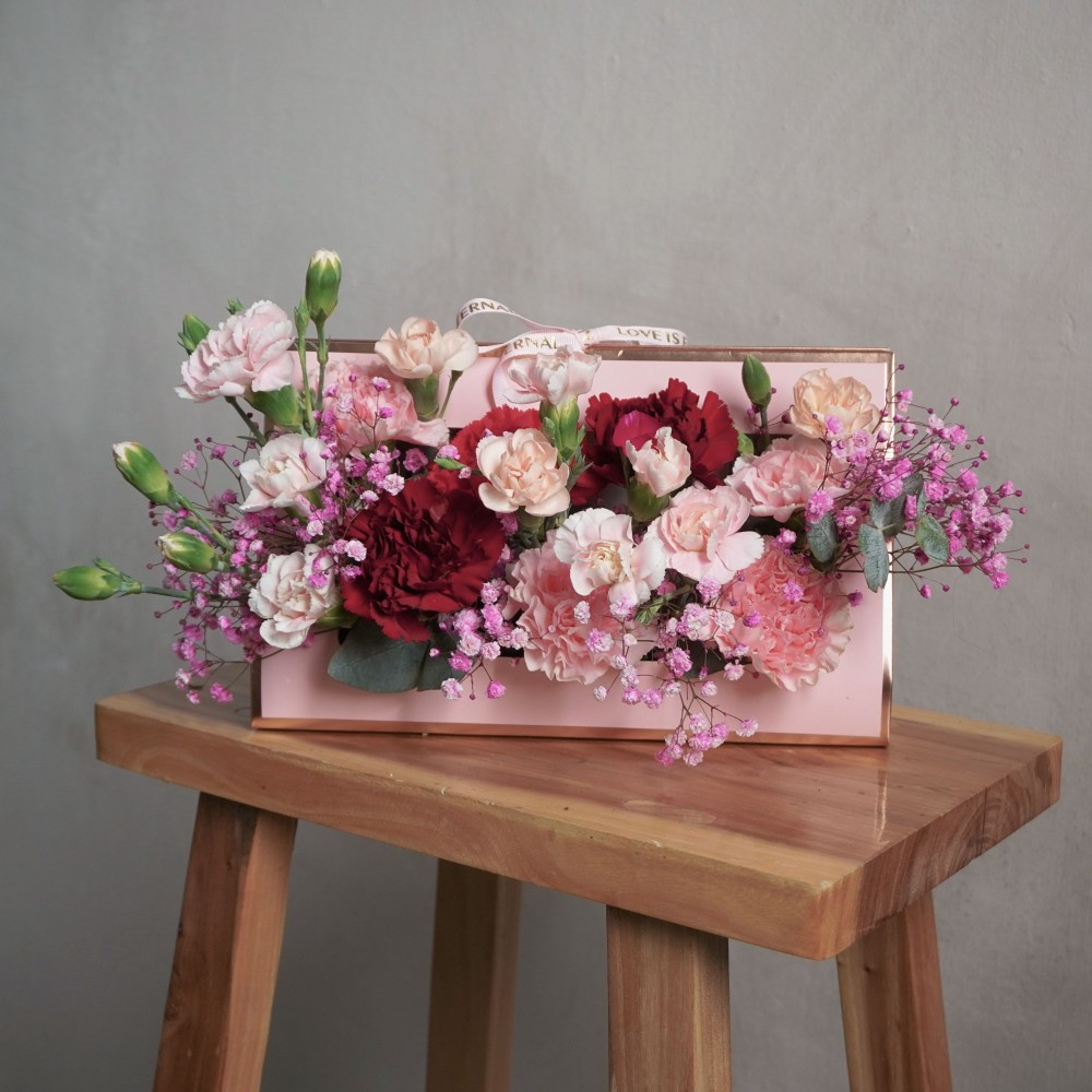 Flower Gift Boxes & Flower Baskets