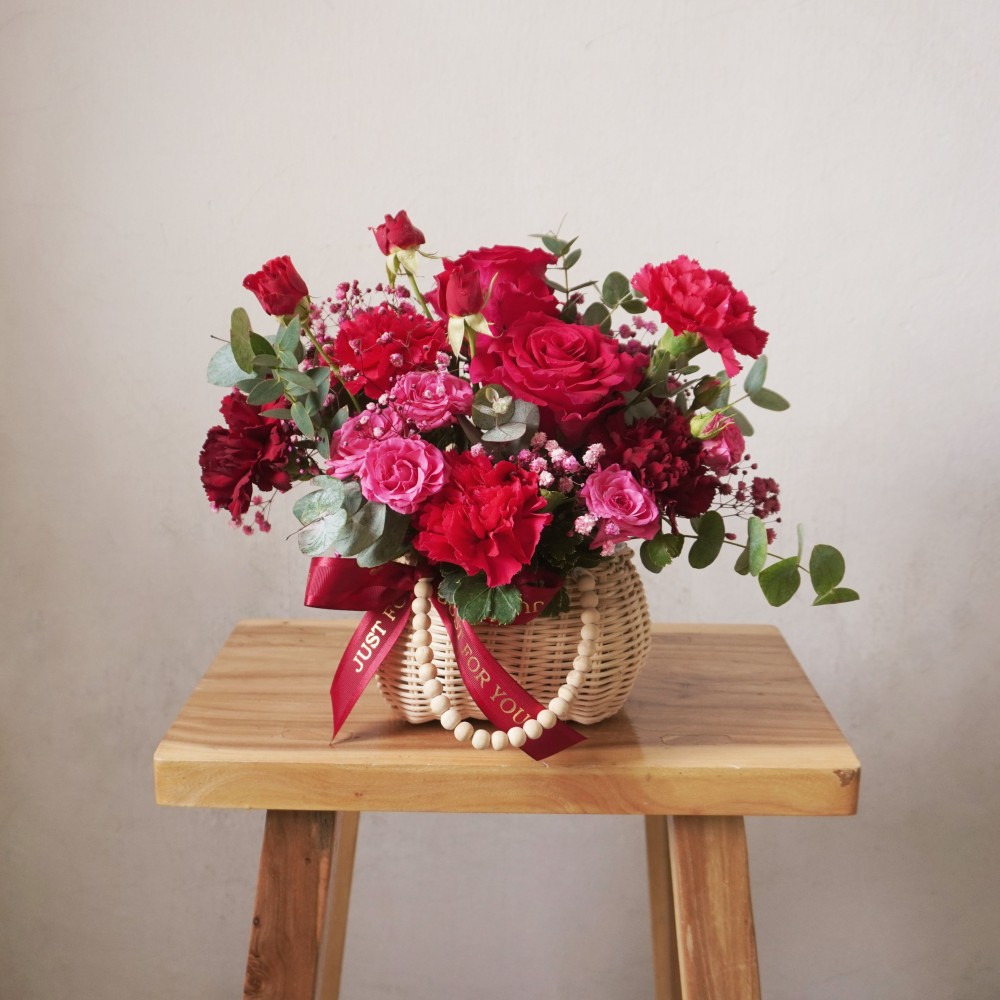 Flower Gift Boxes & Flower Baskets