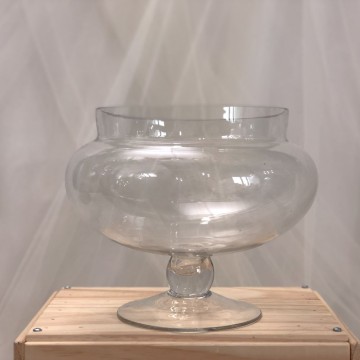 Fishbowl with stand