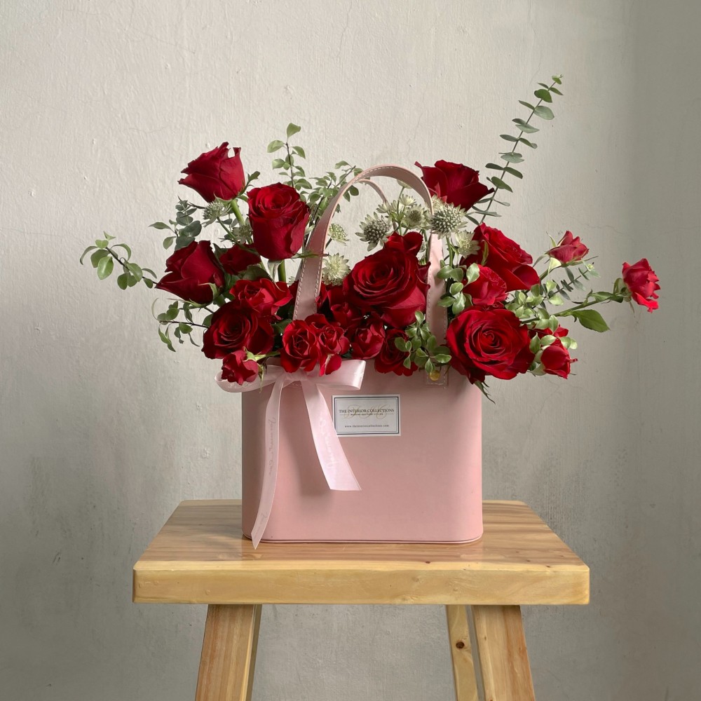 Flower Gift Boxes & Flower Baskets