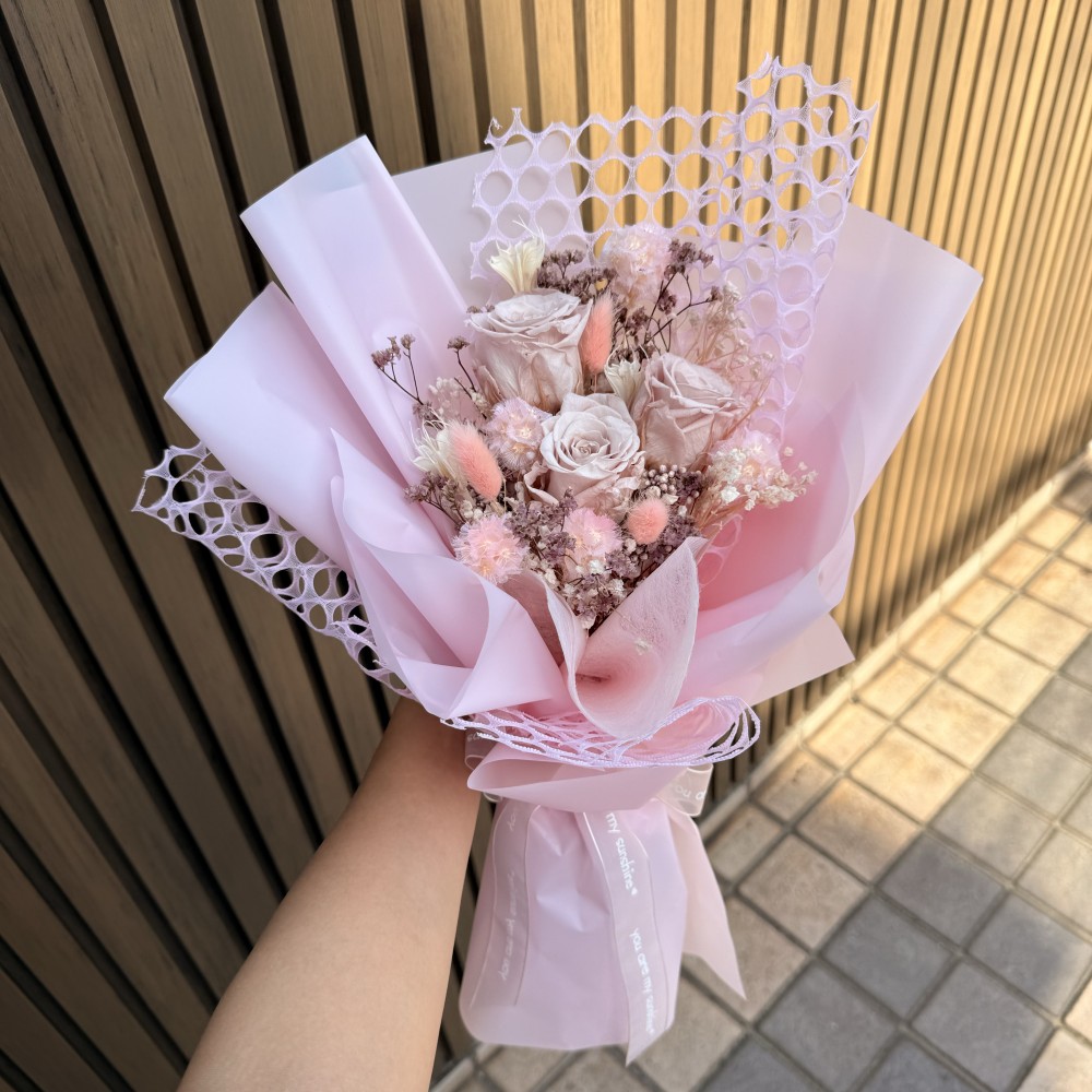 Preserved Flowers Bouquets & Dried Flowers