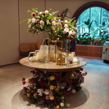 Photo Table Styling