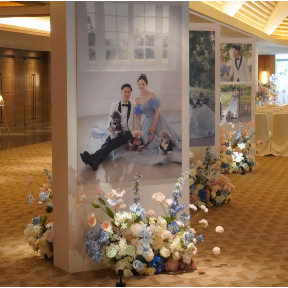 Photo Table Styling