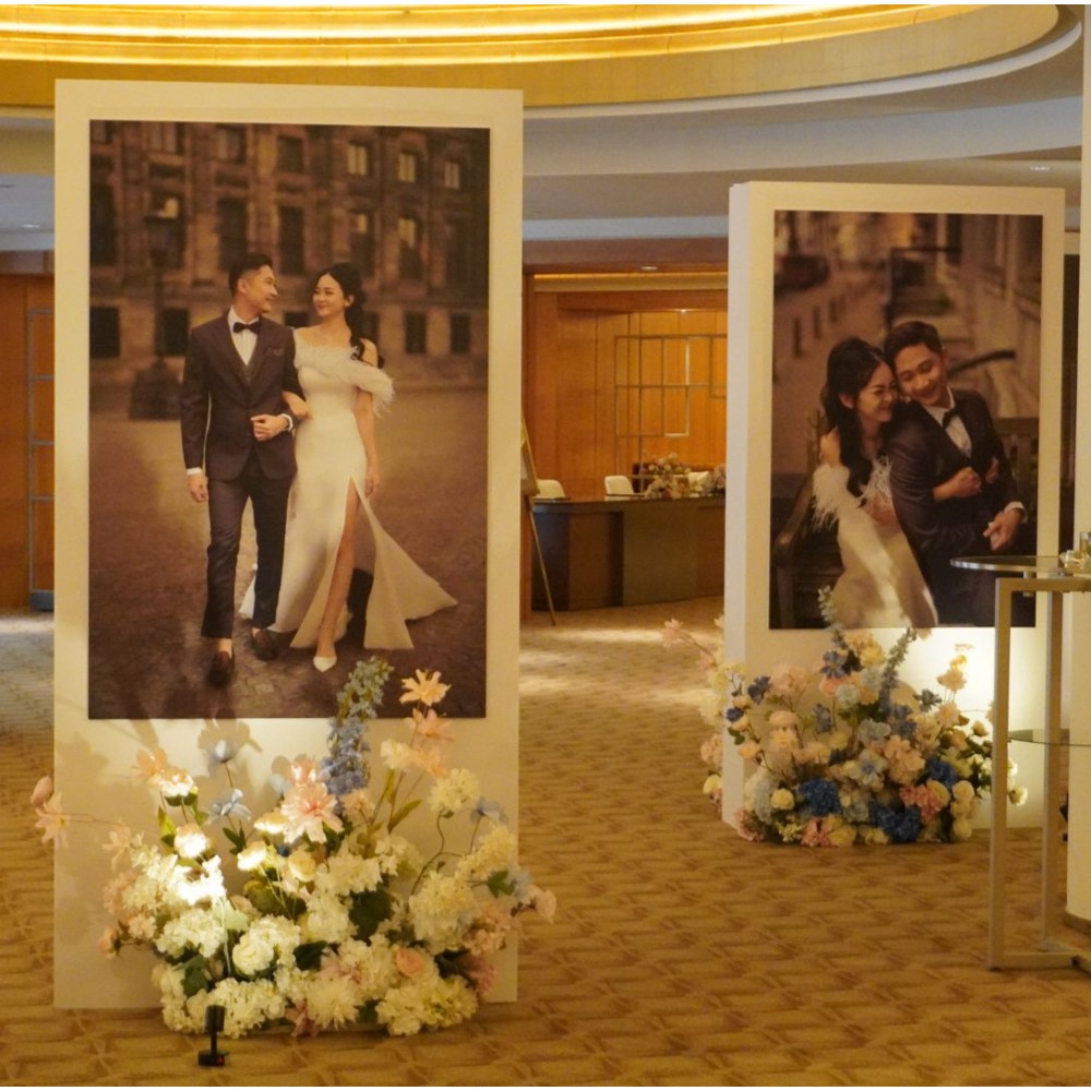 Photo Table Styling
