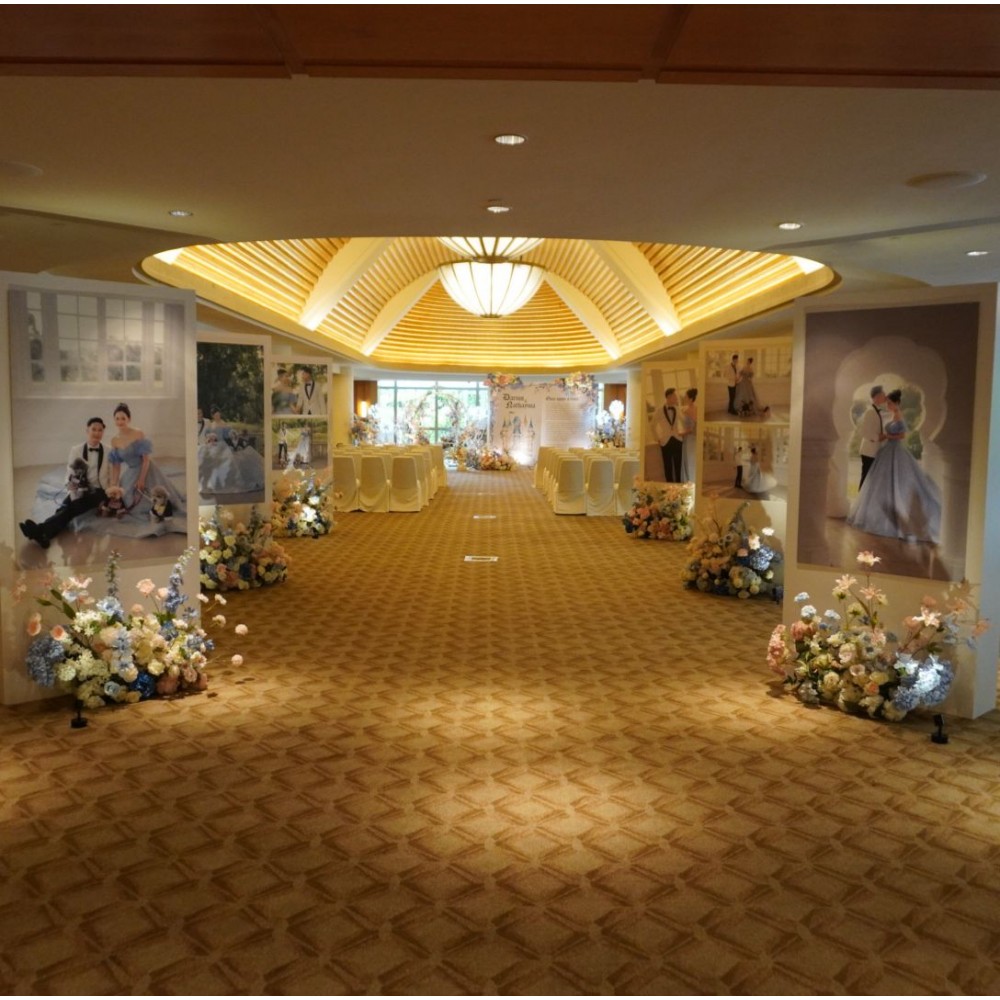 Photo Table Styling