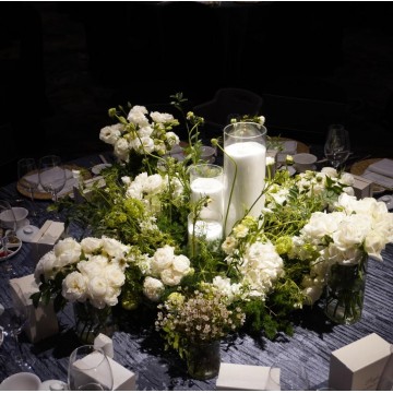 Round Table Centrepiece