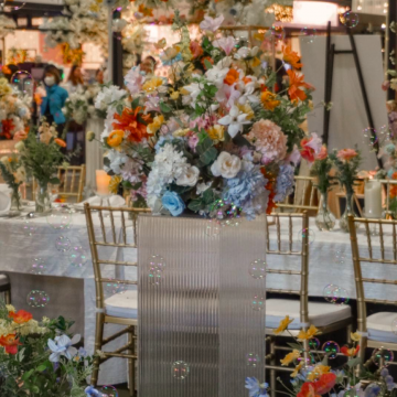 Fluted Aisle Stands