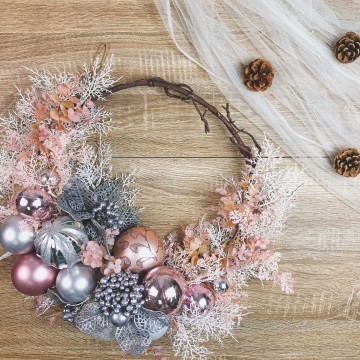 Frosted Wreath