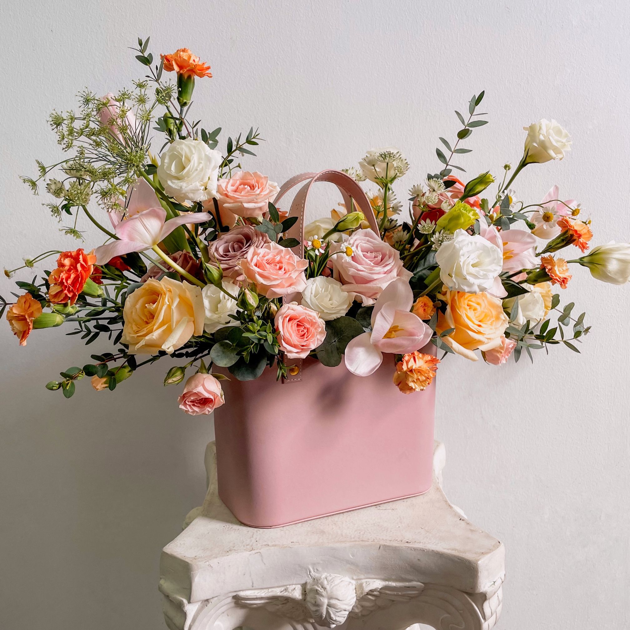 Image 83: FRESH FLOWERS